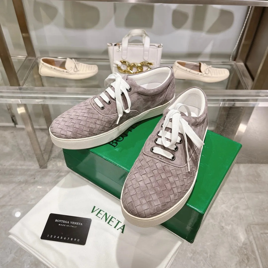 [BV] Top P: 740💰Size for couples: 35-44 (Female 40, Male 38 45, custom-made and non-returnable) Bottega Veneta classic woven strap casual shoes are made of imported high-quality materials, [Rose][Rose]! Purely hand-woven and operated, the original board is reproduced one-to-one! quality assurance!